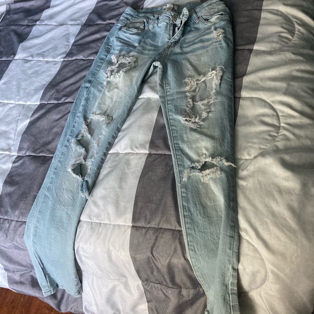 Ripped Skinny Jean